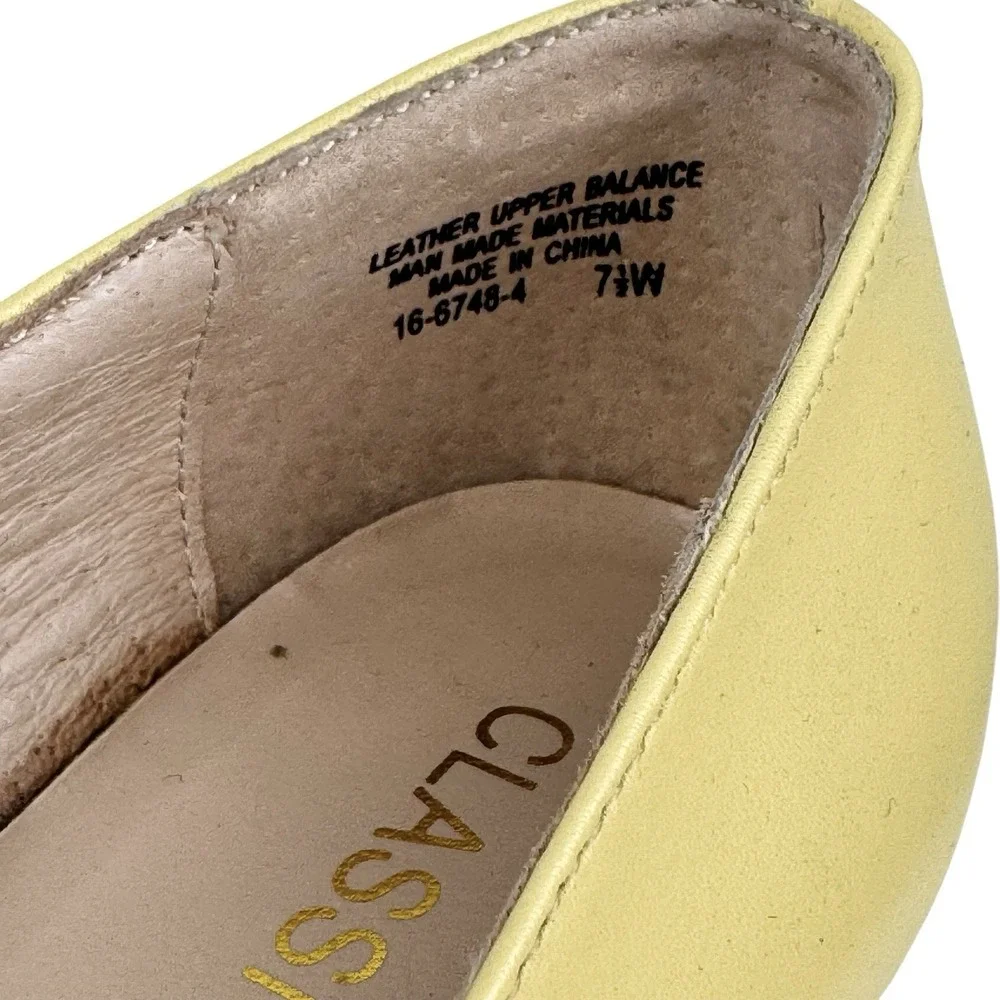 Retro Square Toe‎ Leather Heels 7.5W Pastel Yellow Block Heel 60's Mod Office